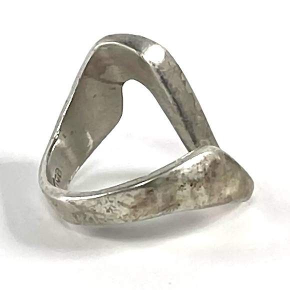 Signed, Taxco Vintage Sterling Silver Modern Wave Ring Size 8 US - Picture 2 of 4